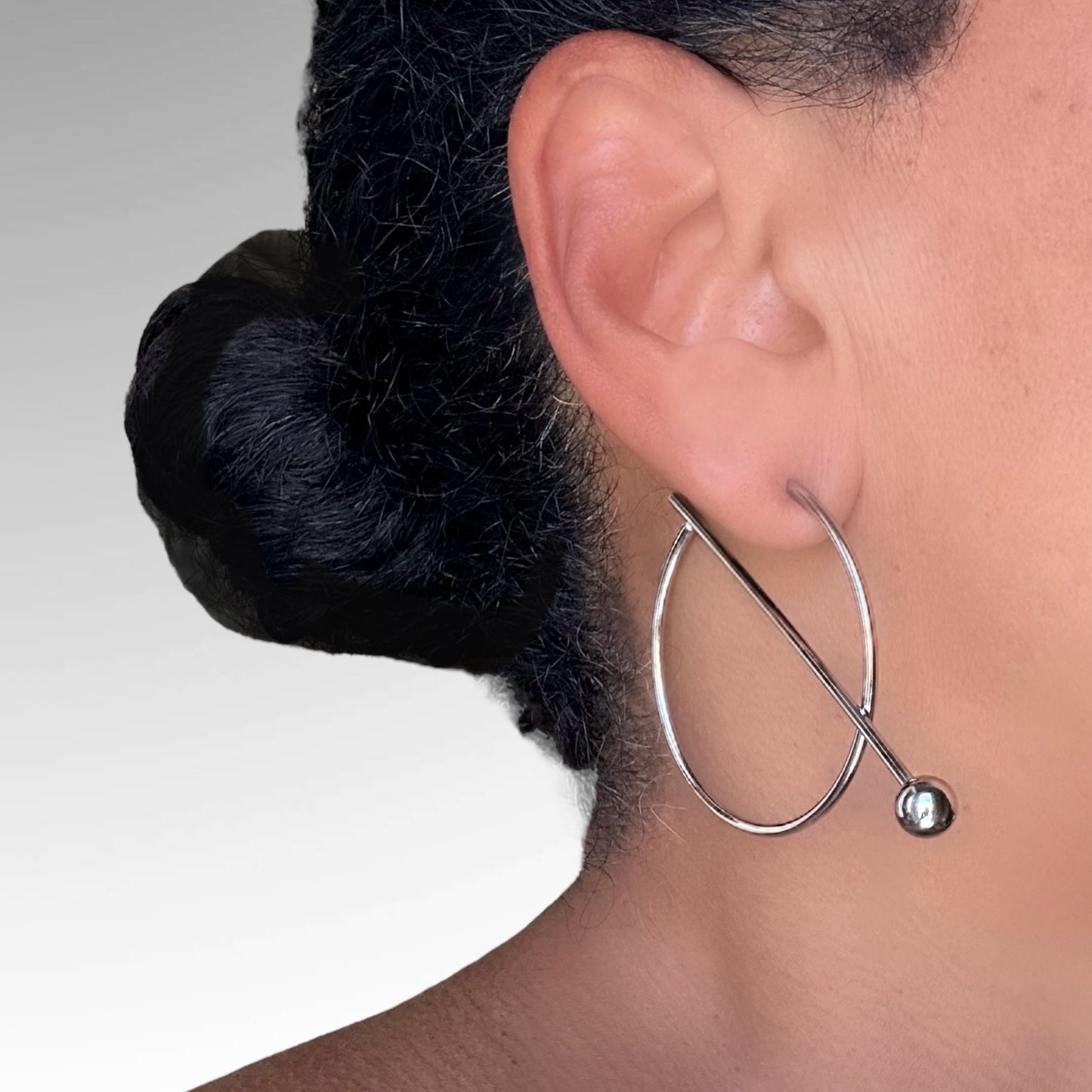 AXIL HOOP EARRINGS